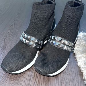 MICHAEL MICHAEL KORS STUDDED WEDGE SOCK SNEAKERS